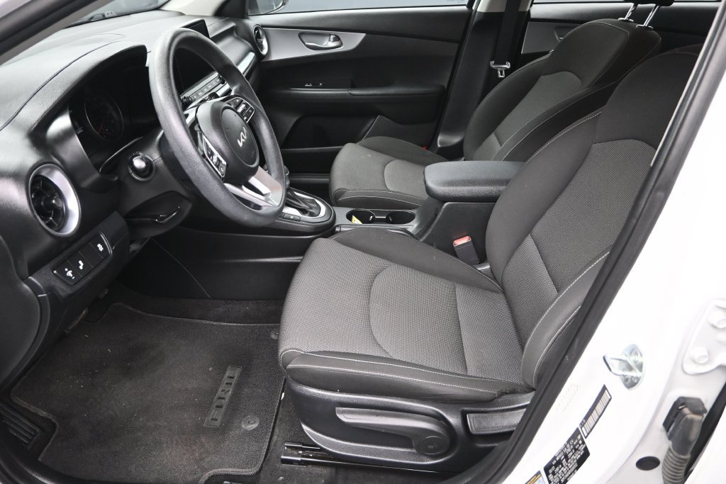 Certified 2023 Kia Forte LXS w/ LXS Technology Package FWD image 13