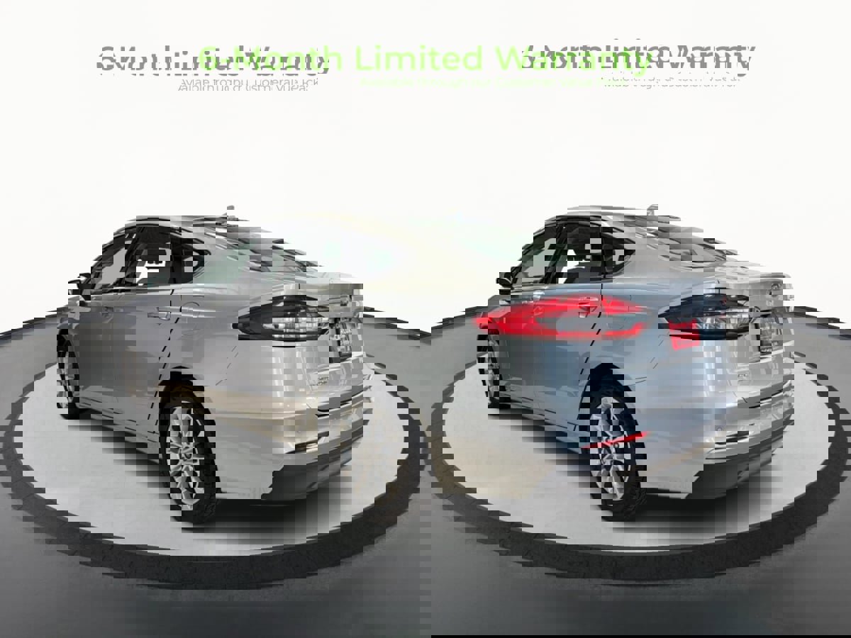 Used 2020 Ford Fusion SE image 5