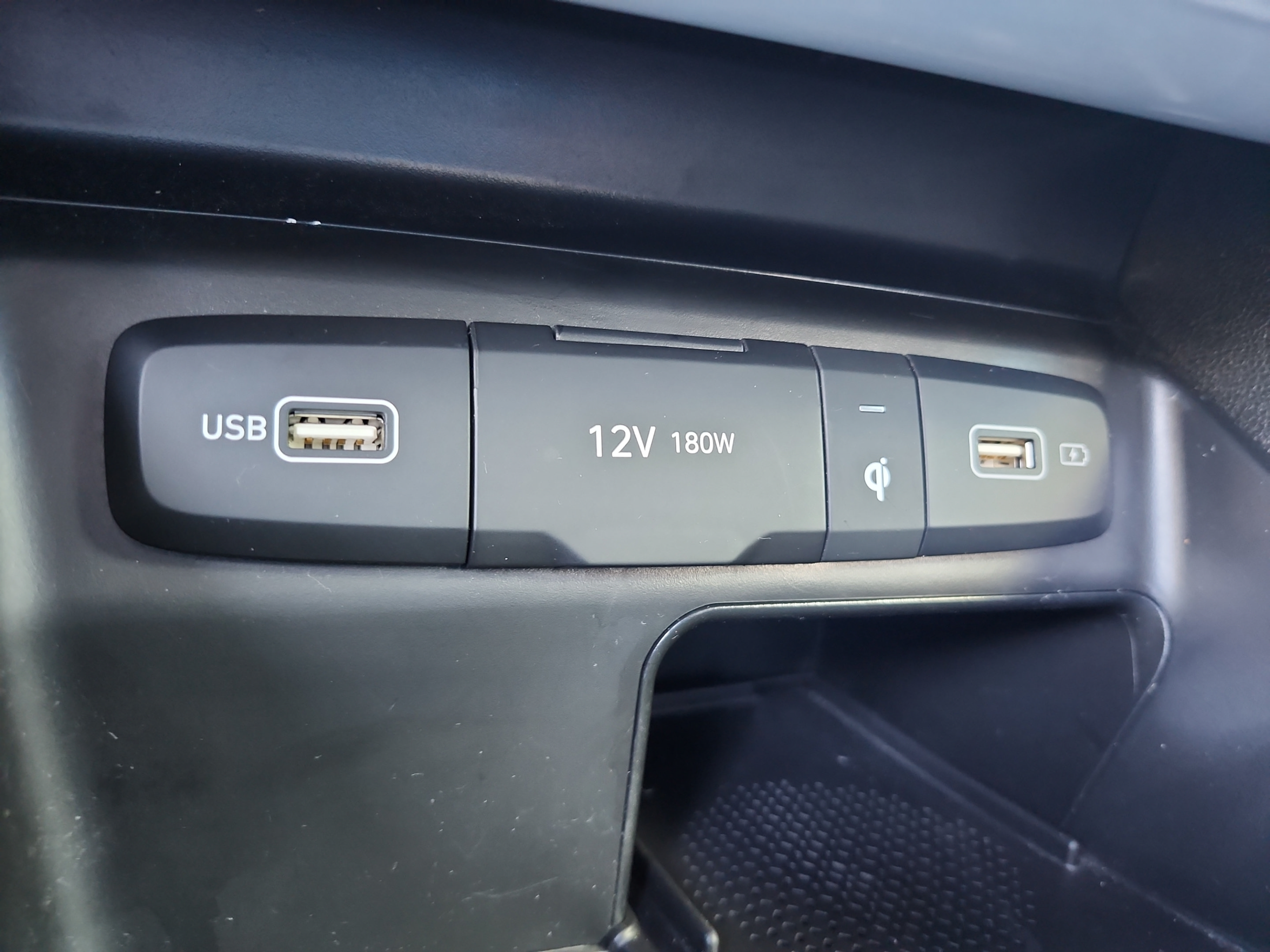 Certified 2024 Hyundai Santa Cruz SEL w/ Activity Package FWD image 26