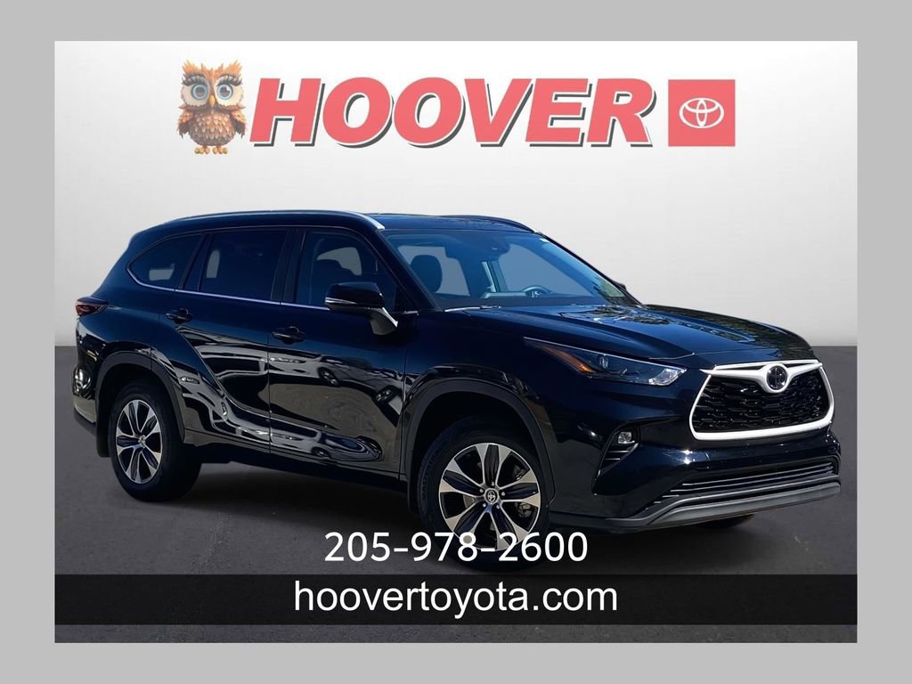 Used 2025 Toyota Highlander XLE 360° Tour