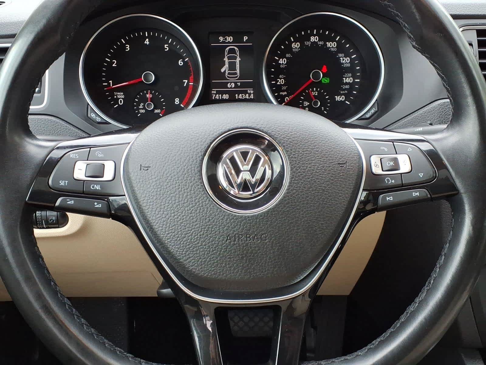 Used 2018 Volkswagen Jetta SE FWD image 17