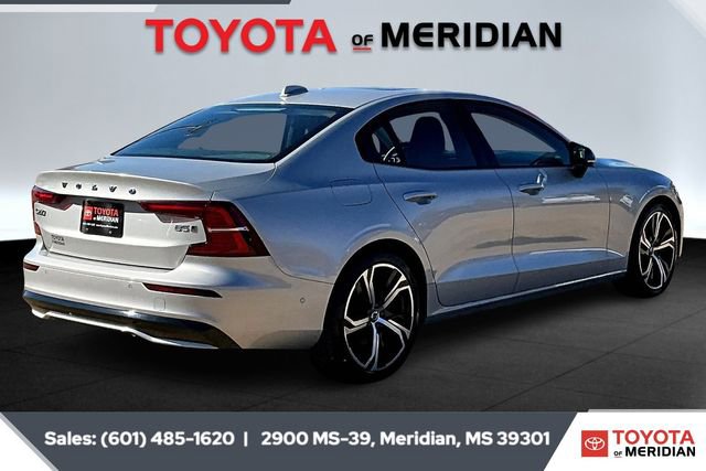 Used 2024 Volvo S60 B5 Ultimate w/ Climate Package image 10