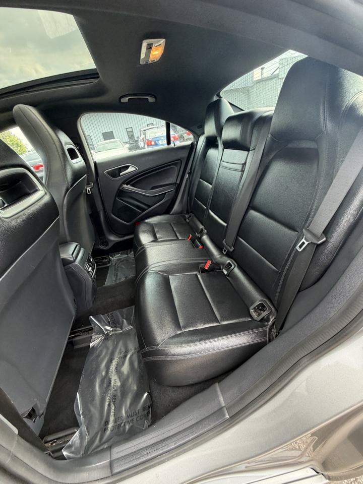 Used 2015 Mercedes-Benz CLA 250 image 38