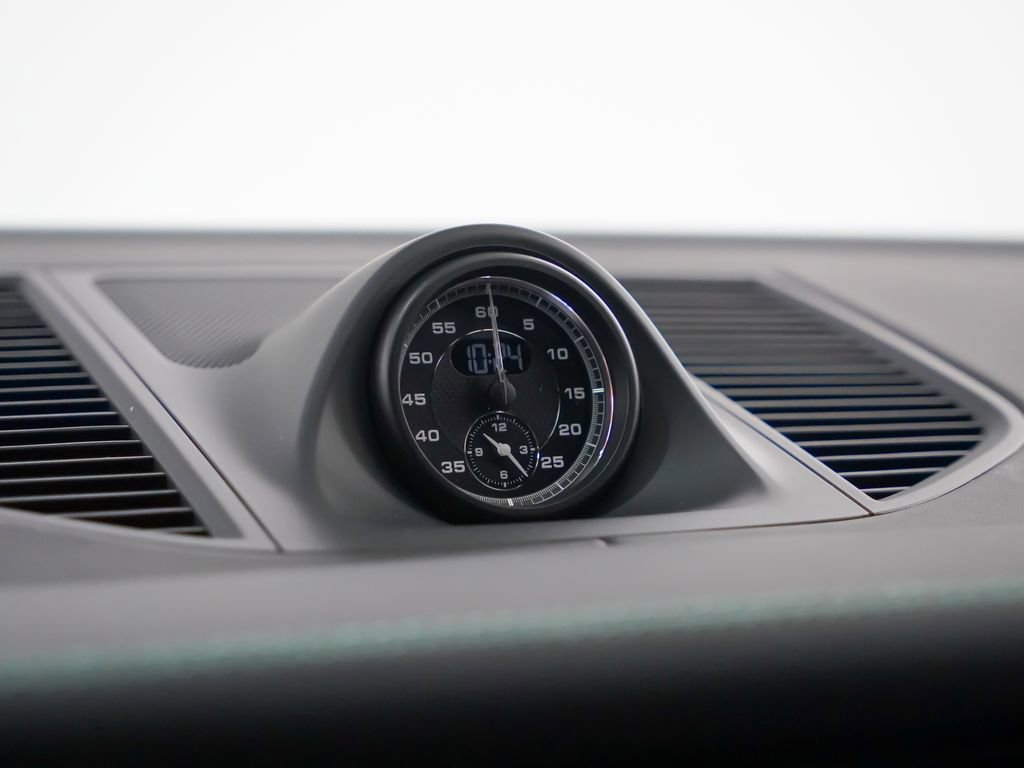 Certified 2026 Porsche Macan GTS image 29