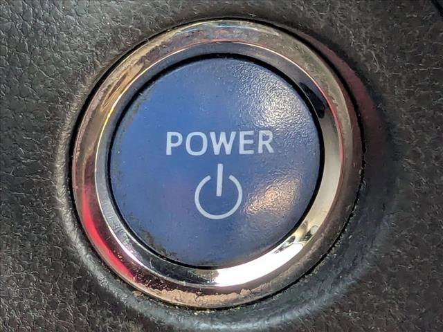 Used 2022 Toyota RAV4 SE w/ Convenience Package AWD/4WD image 9