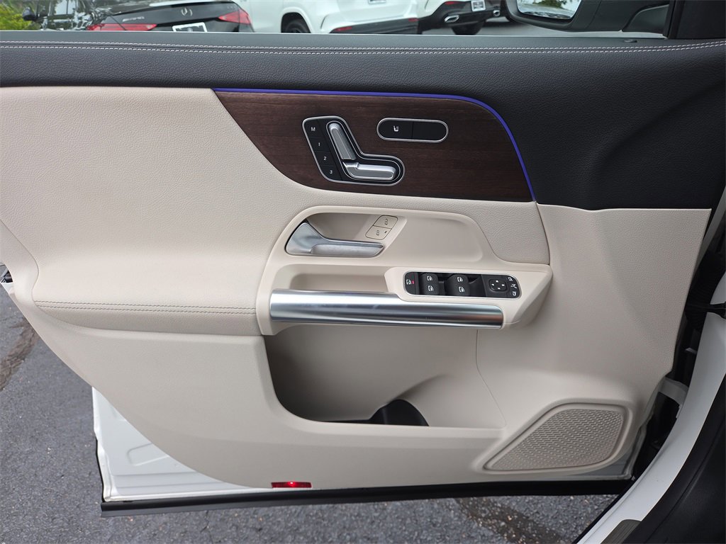 Certified 2022 Mercedes-Benz GLA 250 4MATIC image 19