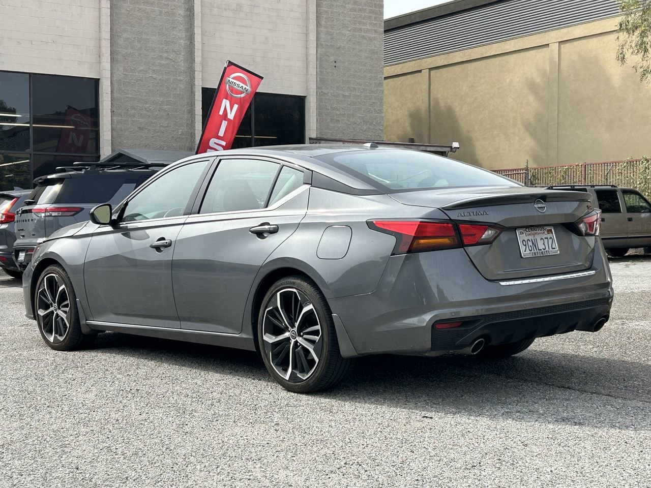 Certified 2023 Nissan Altima 2.5 SR image 4