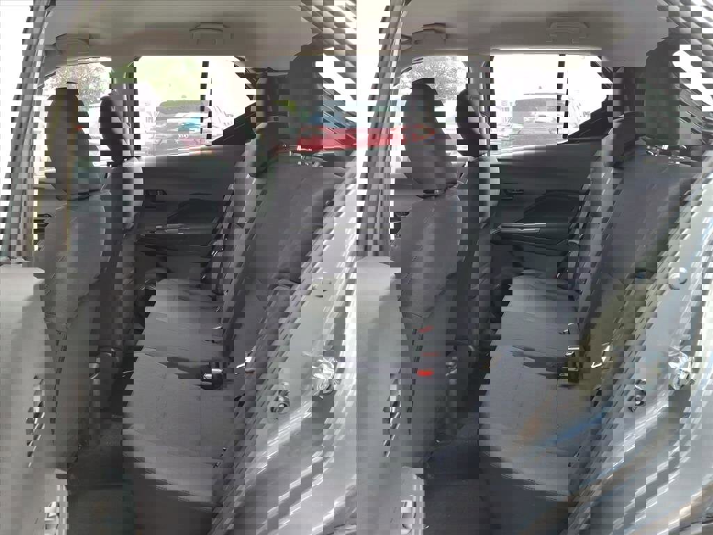 New 2025 Nissan Kicks Play S image 6