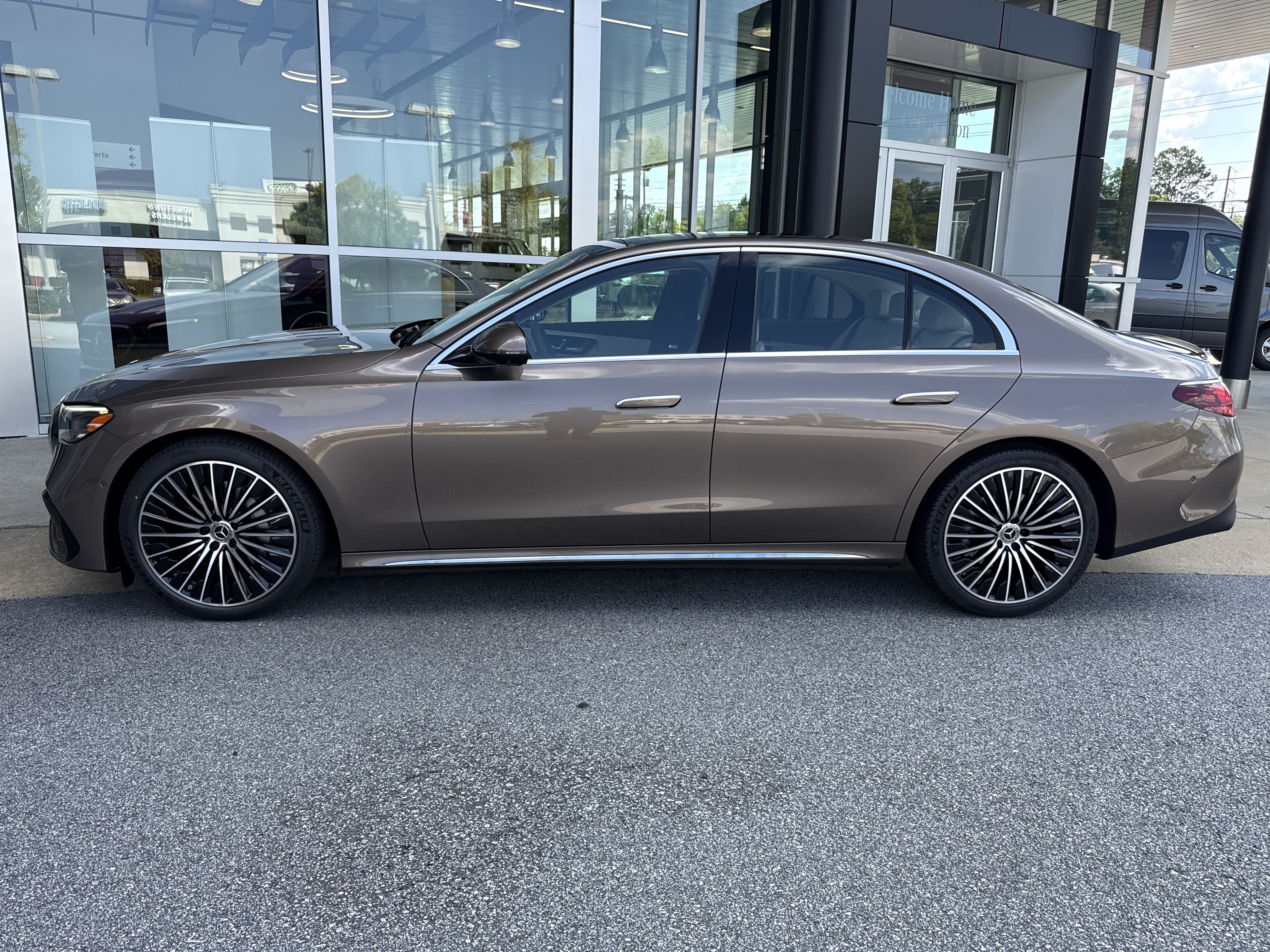 New 2027 Mercedes-Benz E 350 Sedan image 7