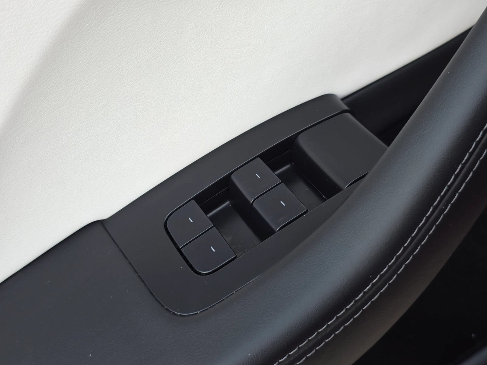 Used 2025 Tesla Model 3 Performance AWD/4WD image 24