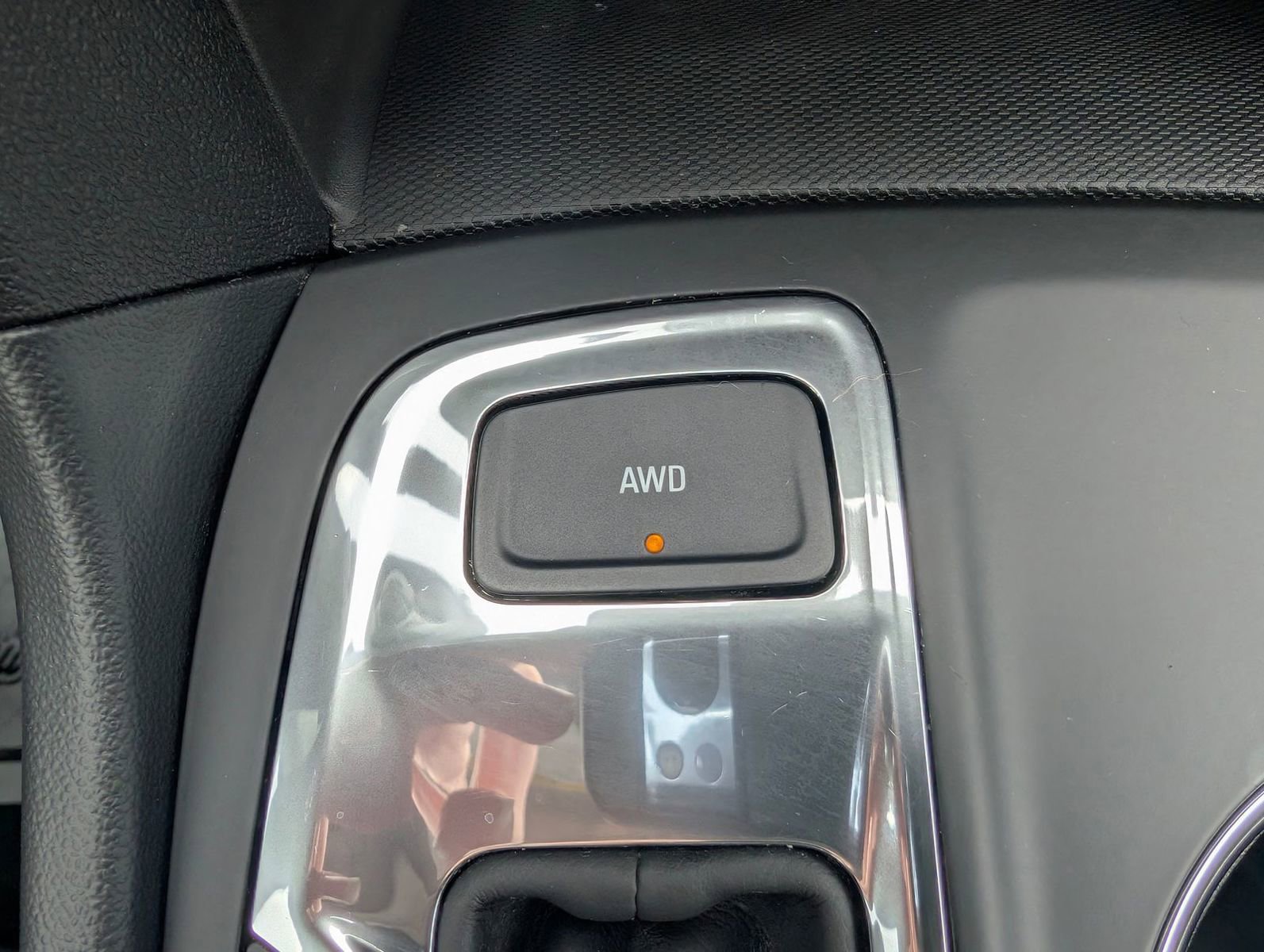 Used 2024 Chevrolet Equinox LS w/ LS Convenience Package image 20