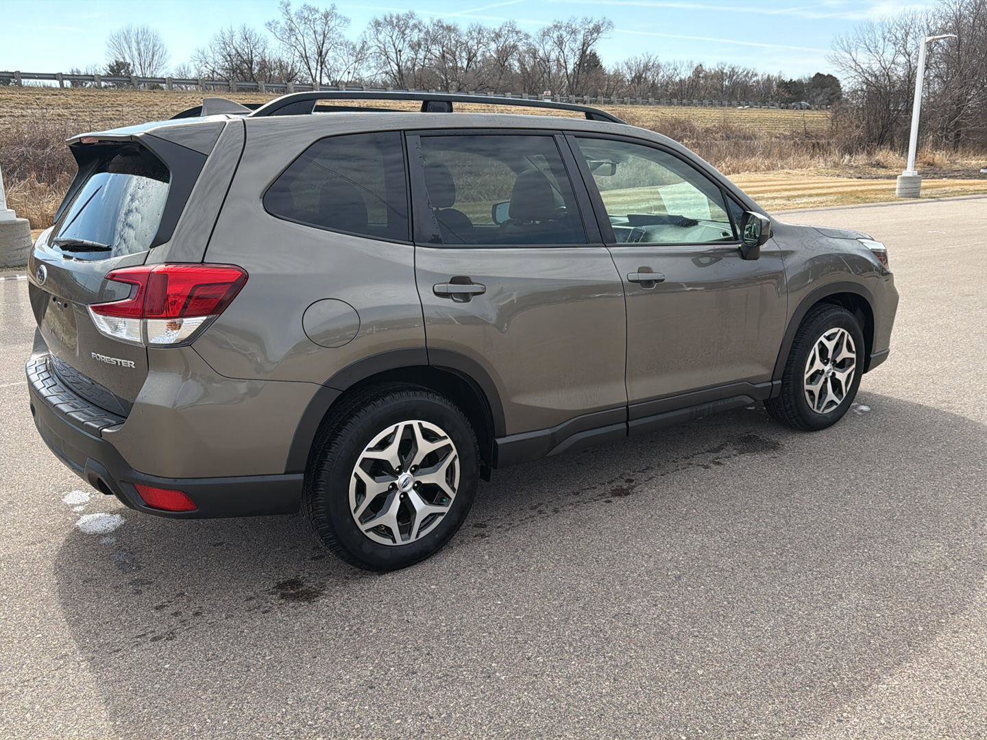 Used 2020 Subaru Forester Premium image 2