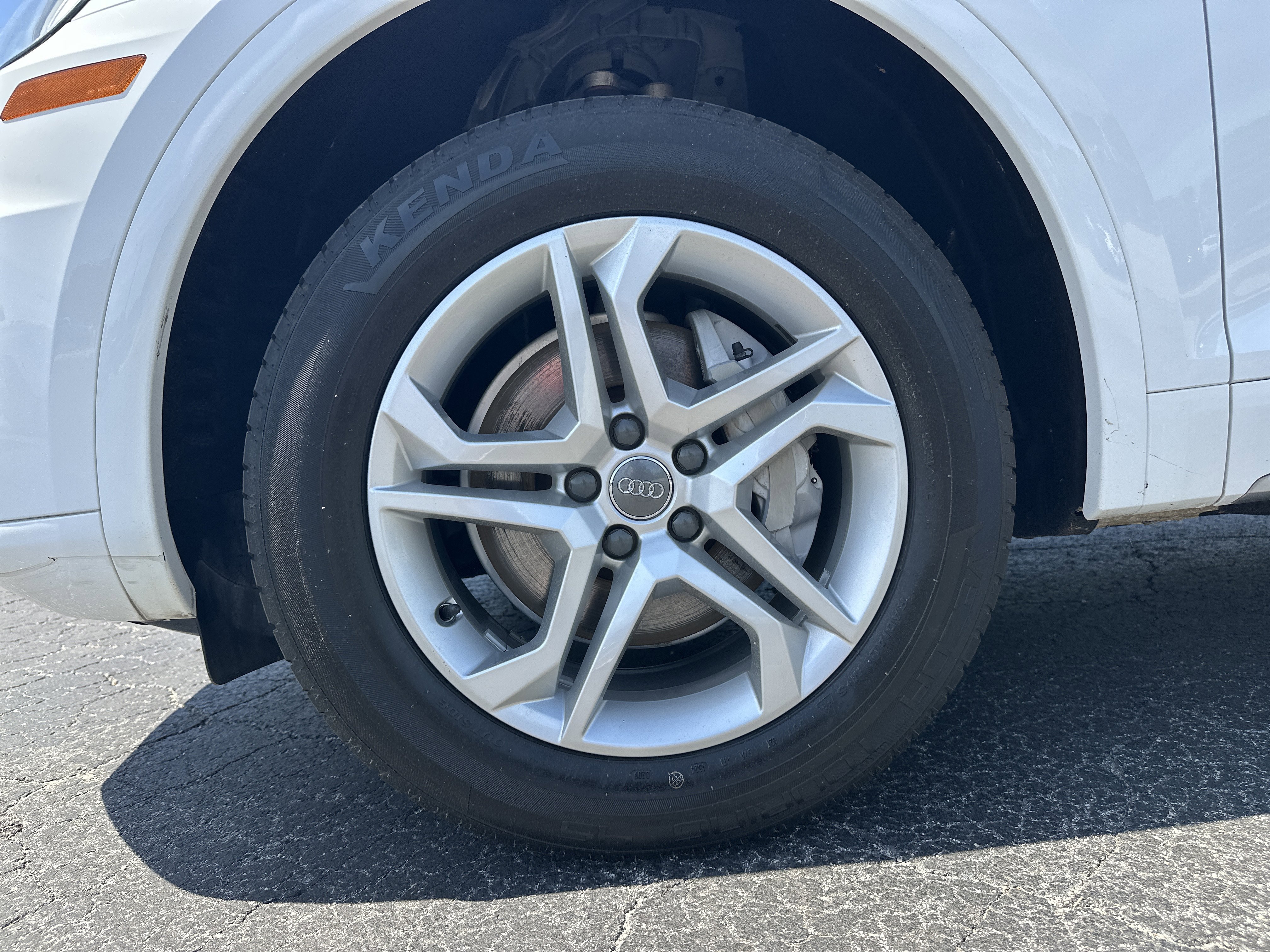 Used 2019 Audi Q5 2.0T Premium w/ Convenience Package image 12