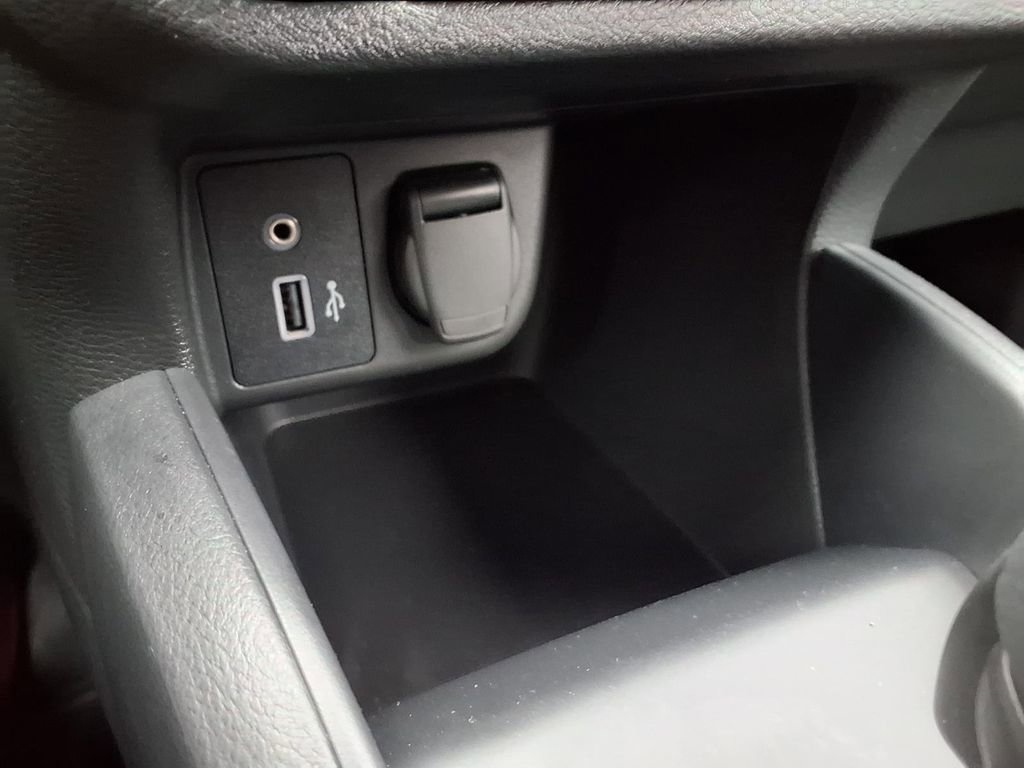 Used 2025 Nissan Versa S w/ Trunk Package image 10