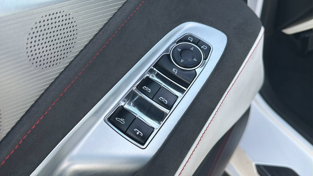 Used 2023 Chevrolet Corvette Stingray Premium Conv RWD image 18