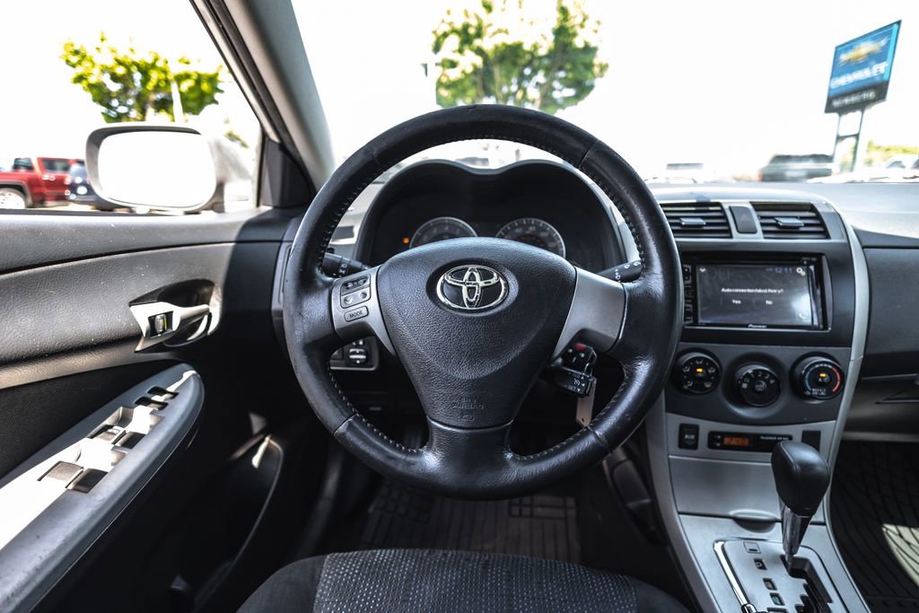 Used 2010 Toyota Corolla LE FWD image 21