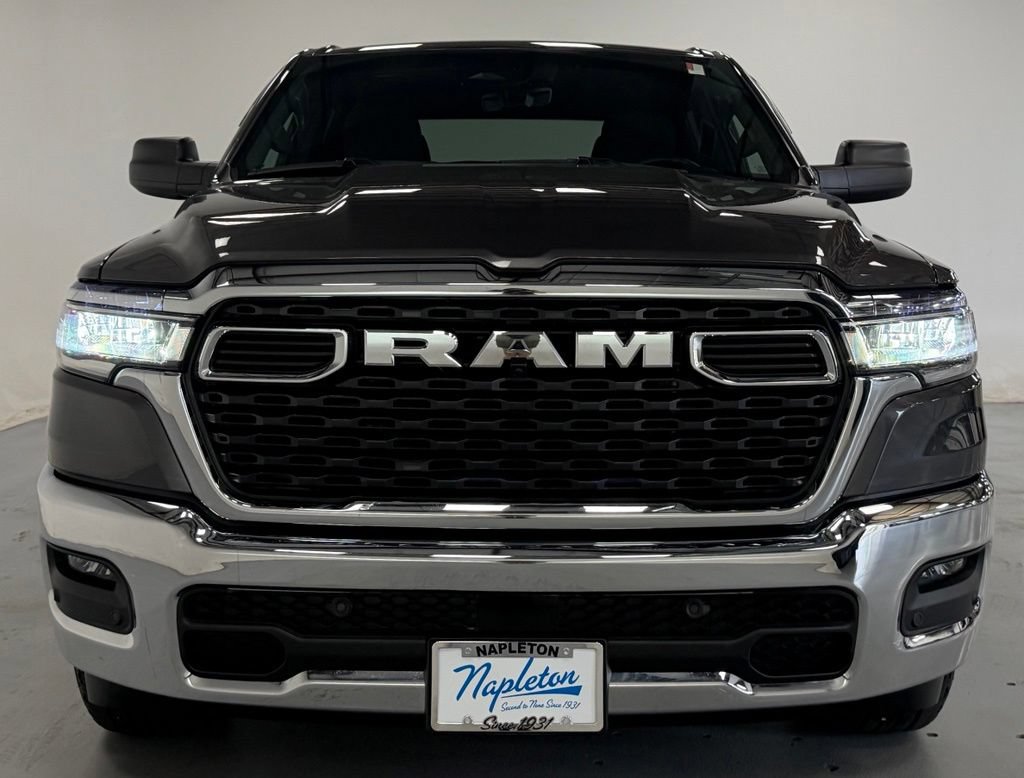 Used 2025 RAM 1500 Big Horn AWD/4WD image 7