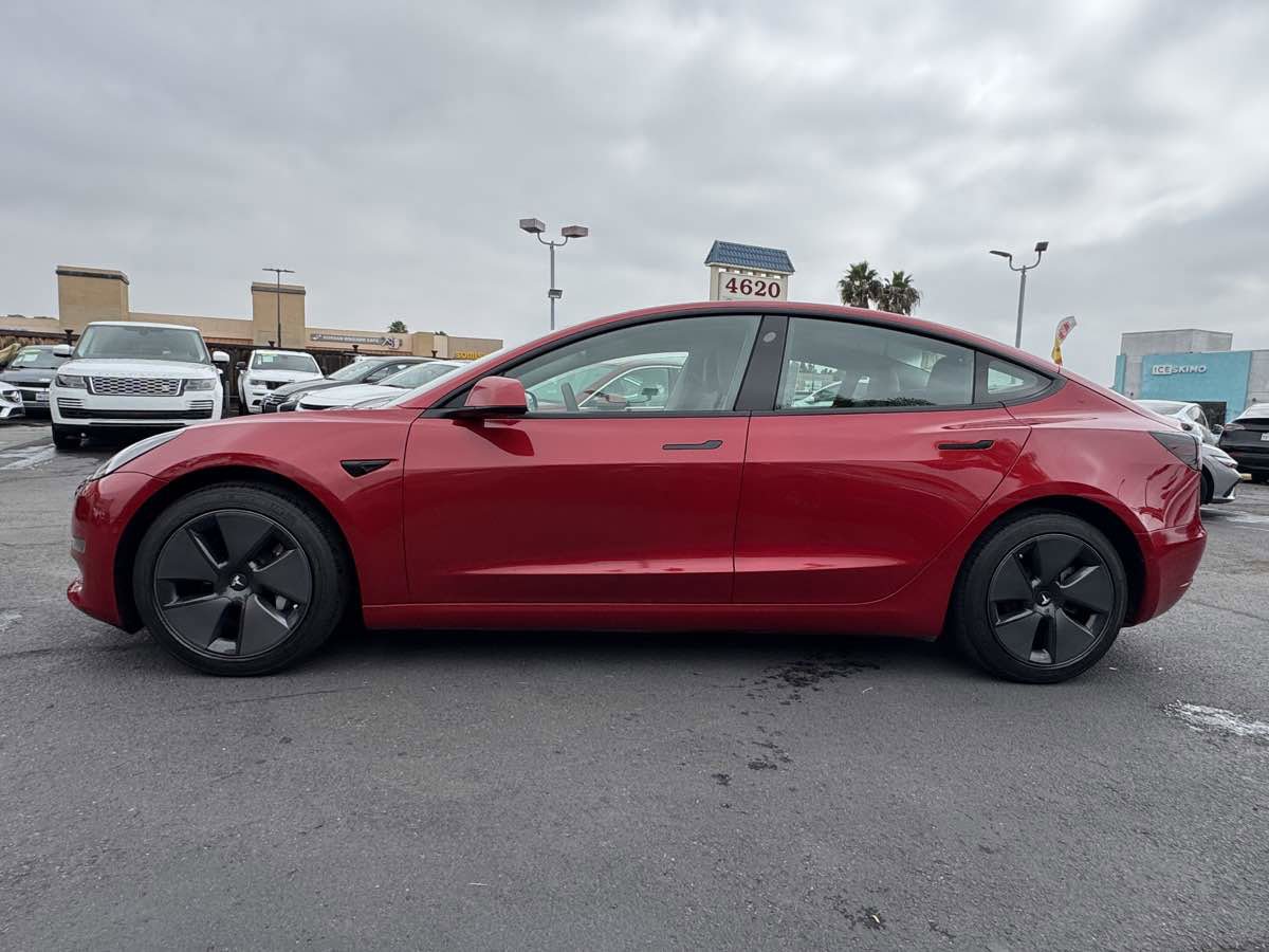 Used 2021 Tesla Model 3 RWD image 8