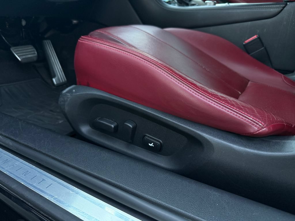 Used 2018 INFINITI Q60 Red Sport 400 AWD/4WD image 20