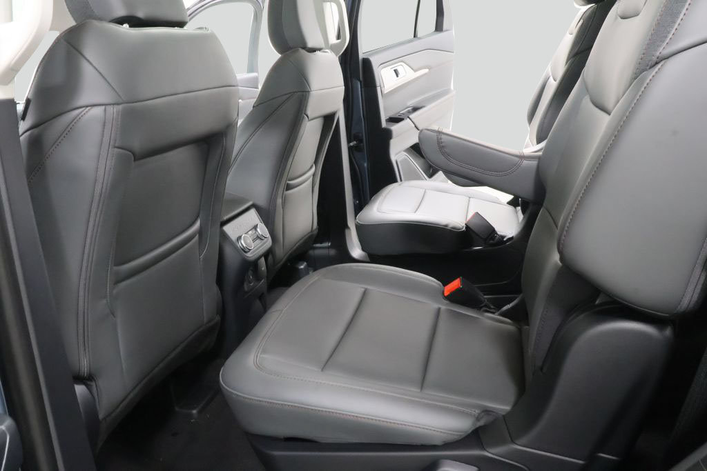 New 2026 Ford Explorer Active w/ Active Comfort Package AWD/4WD image 19