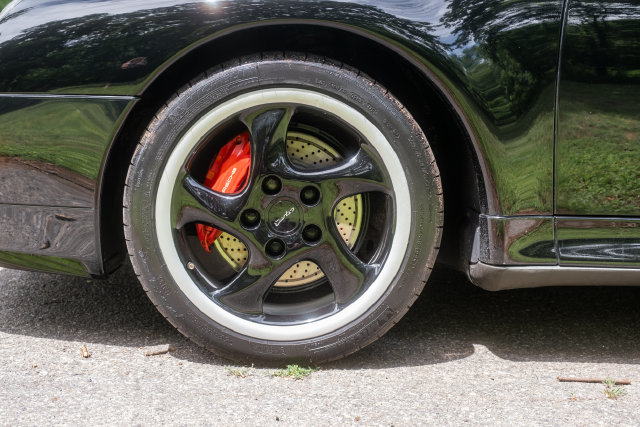Used 1996 Porsche 911 Turbo RWD image 27