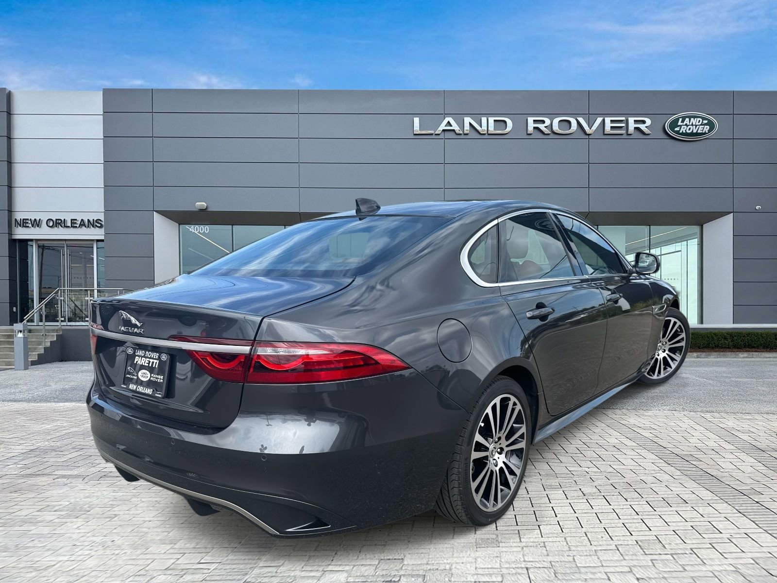 Used 2024 Jaguar XF R-Dynamic SE image 6
