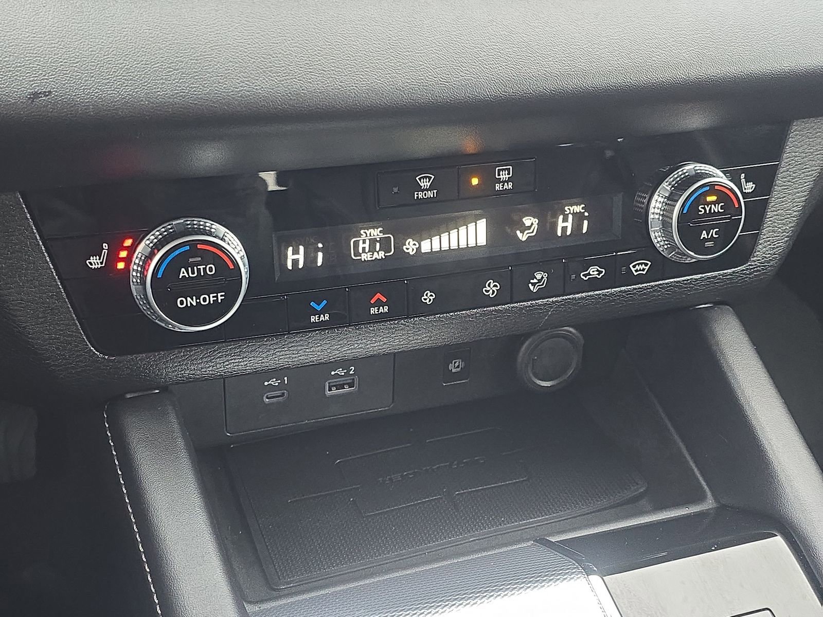 Used 2023 Mitsubishi Outlander SEL image 17