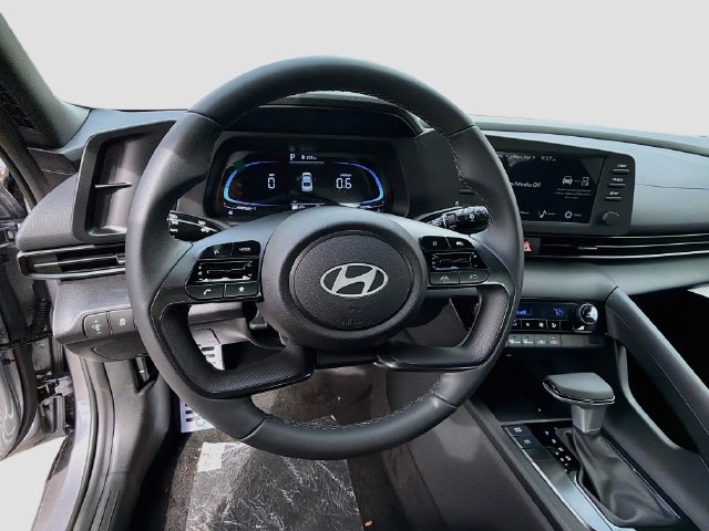Certified 2026 Hyundai Elantra Sport FWD image 12