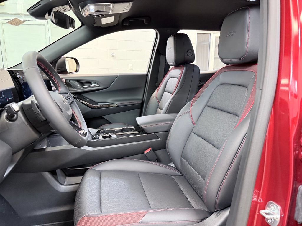 New 2027 Chevrolet Equinox RS FWD image 17