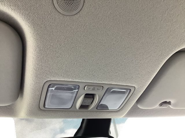 Certified 2026 Hyundai Venue SEL FWD image 33