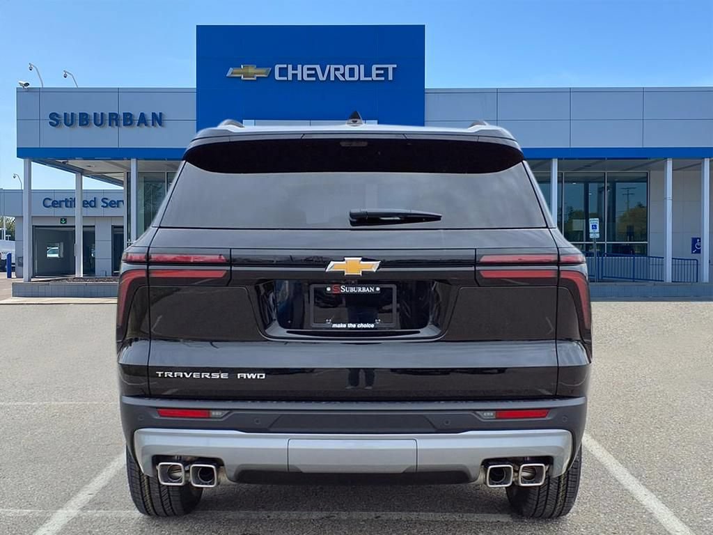 New 2026 Chevrolet Traverse LT w/ Driver Confidence Package AWD/4WD image 5