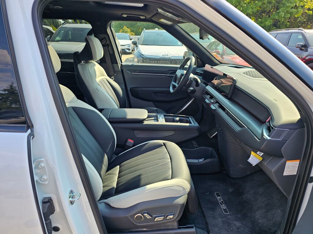 New 2026 Kia EV9 GT-Line image 32
