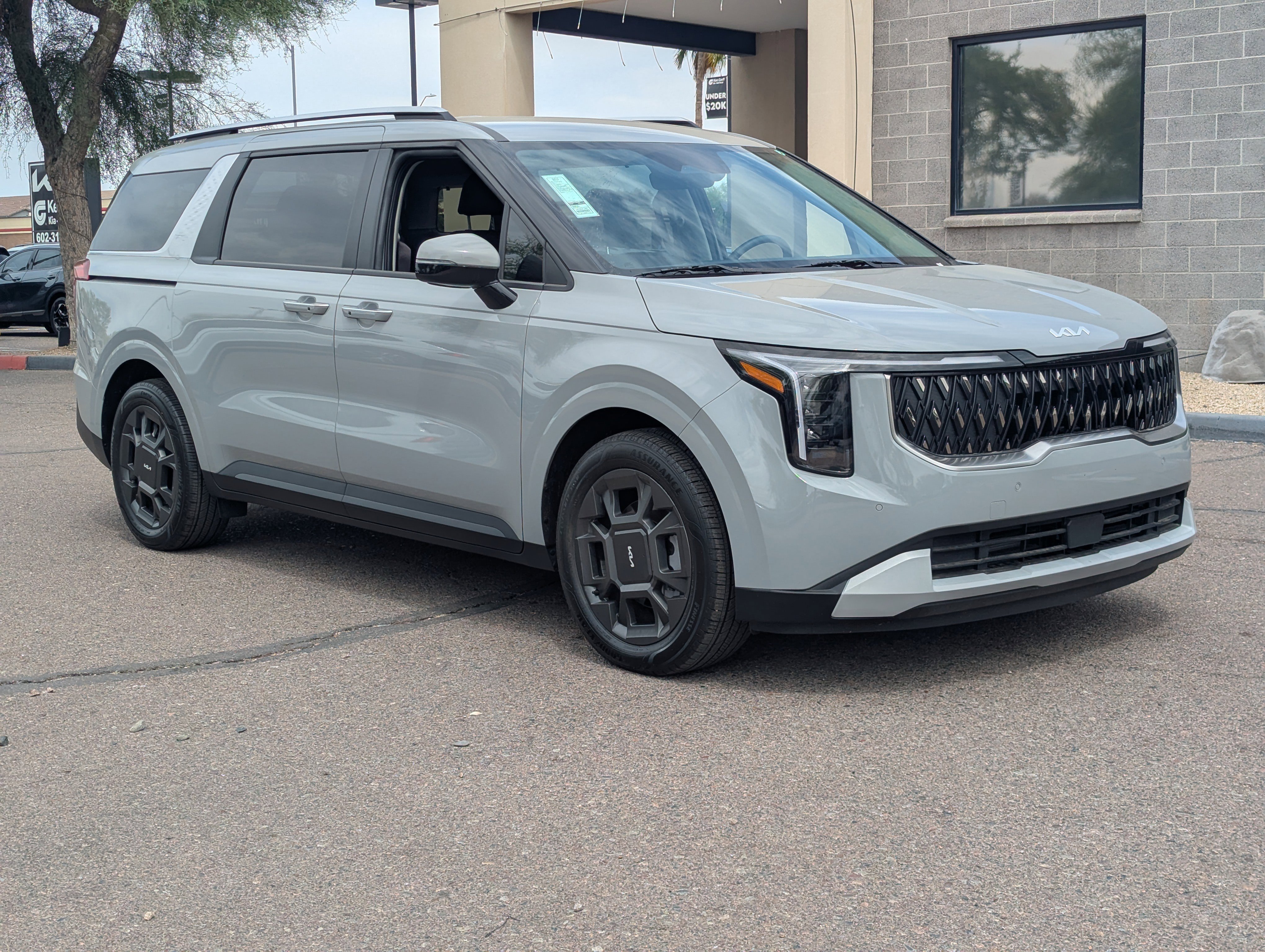 Certified 2025 Kia Carnival EX image 35