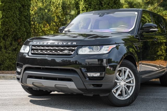 Used 2017 Land Rover Range Rover Sport SE AWD/4WD image 2
