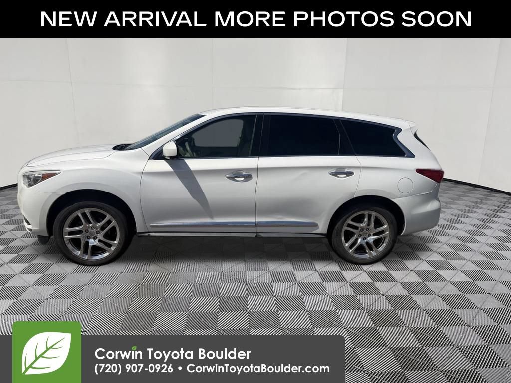 Used 2013 INFINITI JX35 AWD w/ Premium Pkg image 4
