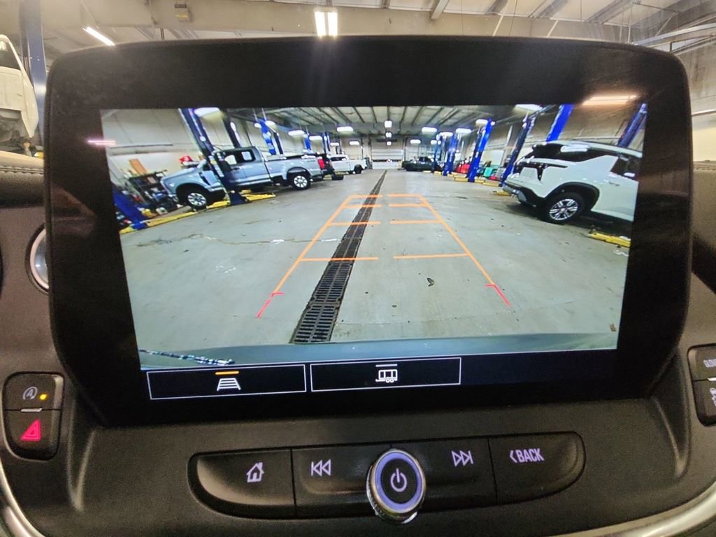 Certified 2023 Chevrolet Blazer LT w/ Convenience Package image 18