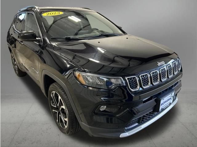 Used 2023 Jeep Compass Limited AWD/4WD image 8
