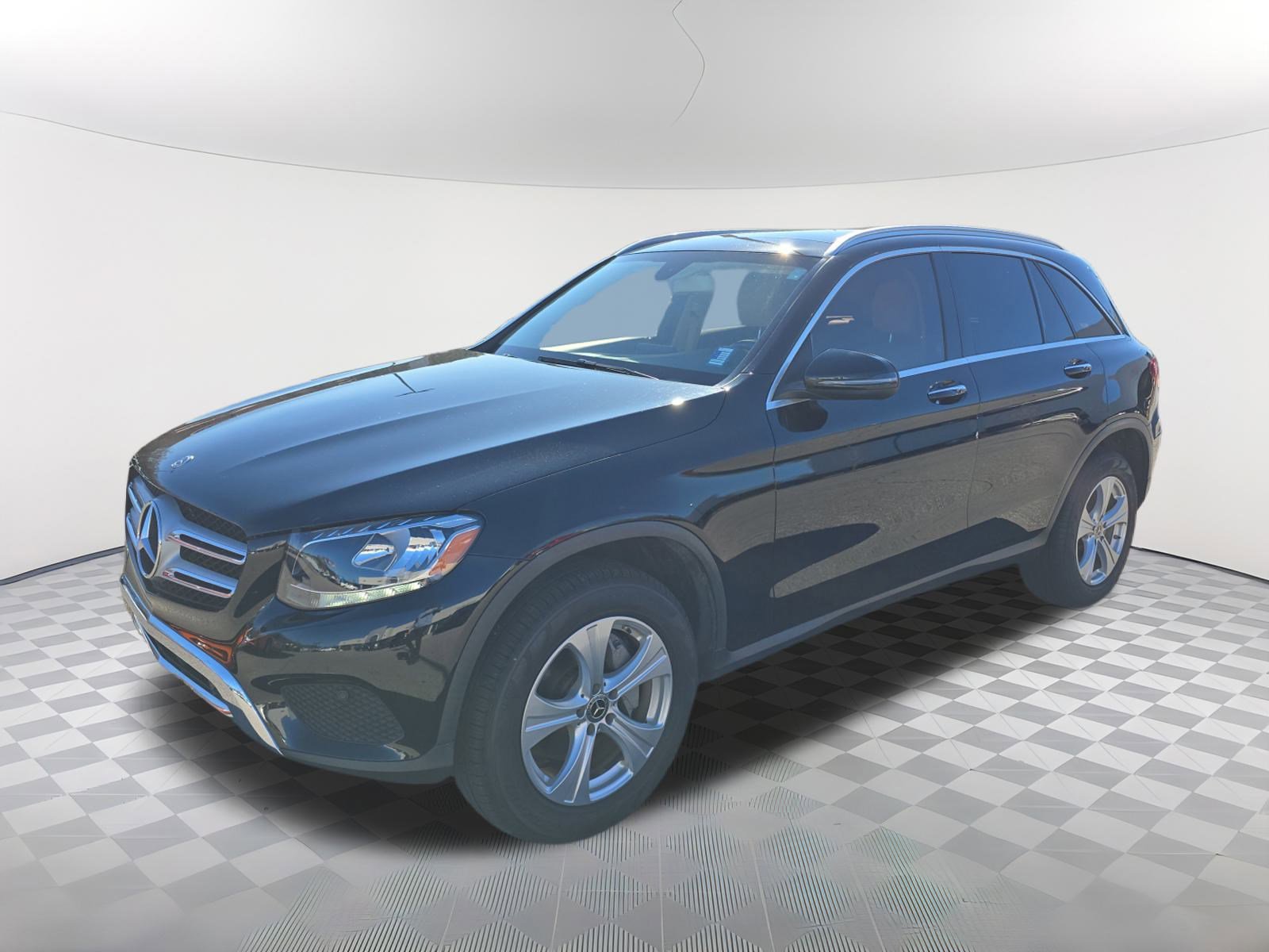 Used 2018 Mercedes-Benz GLC 300 image 9