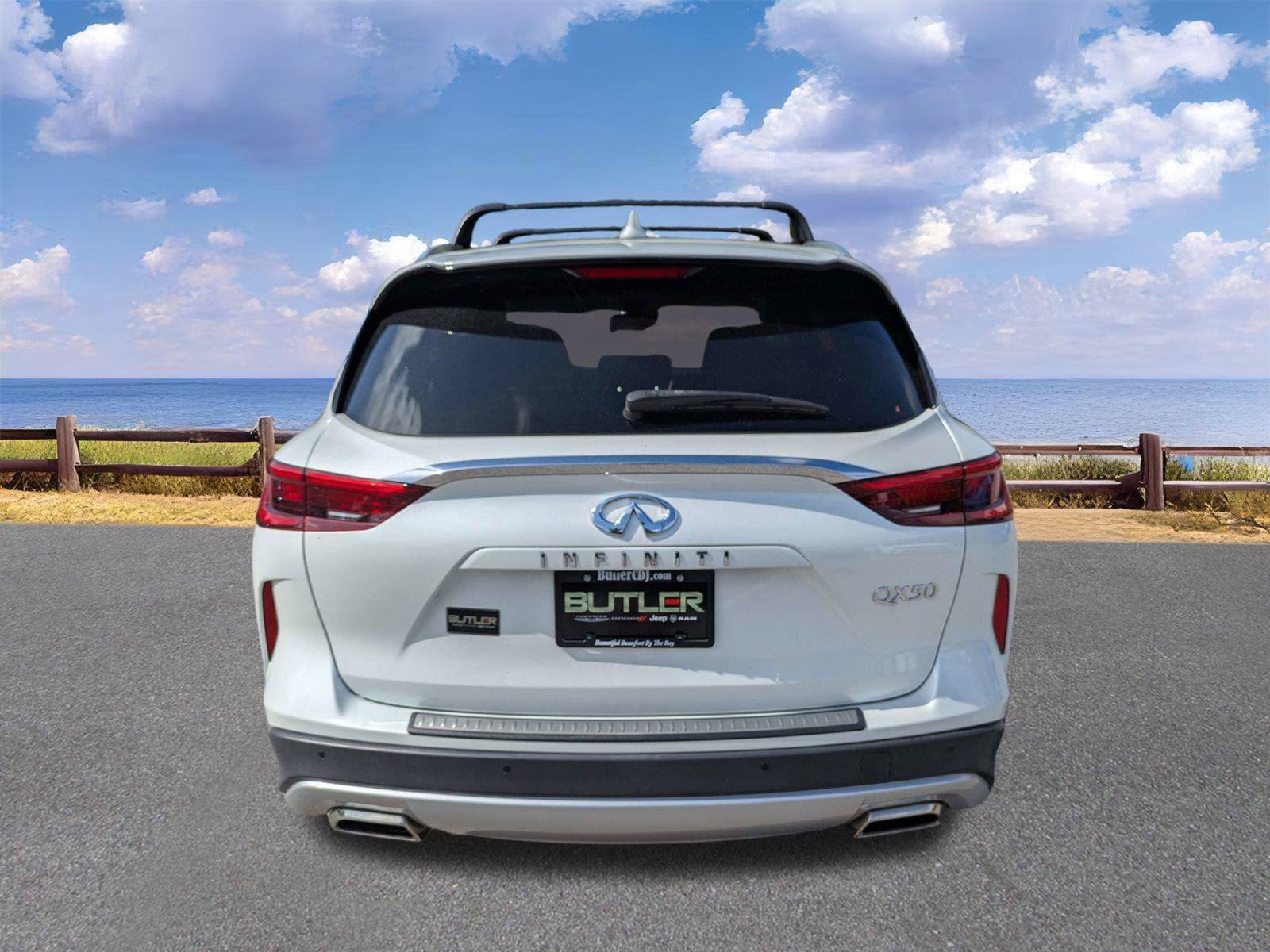Used 2023 INFINITI QX50 Sensory w/ Accent Package FWD image 7