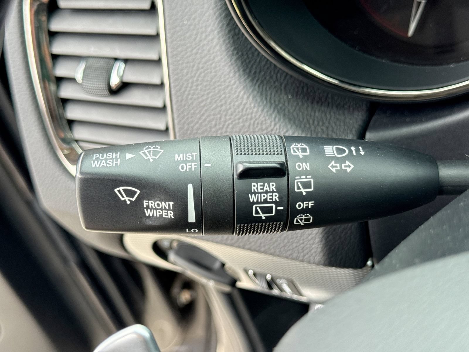 Used 2018 Dodge Durango GT w/ Premium Group AWD/4WD image 33
