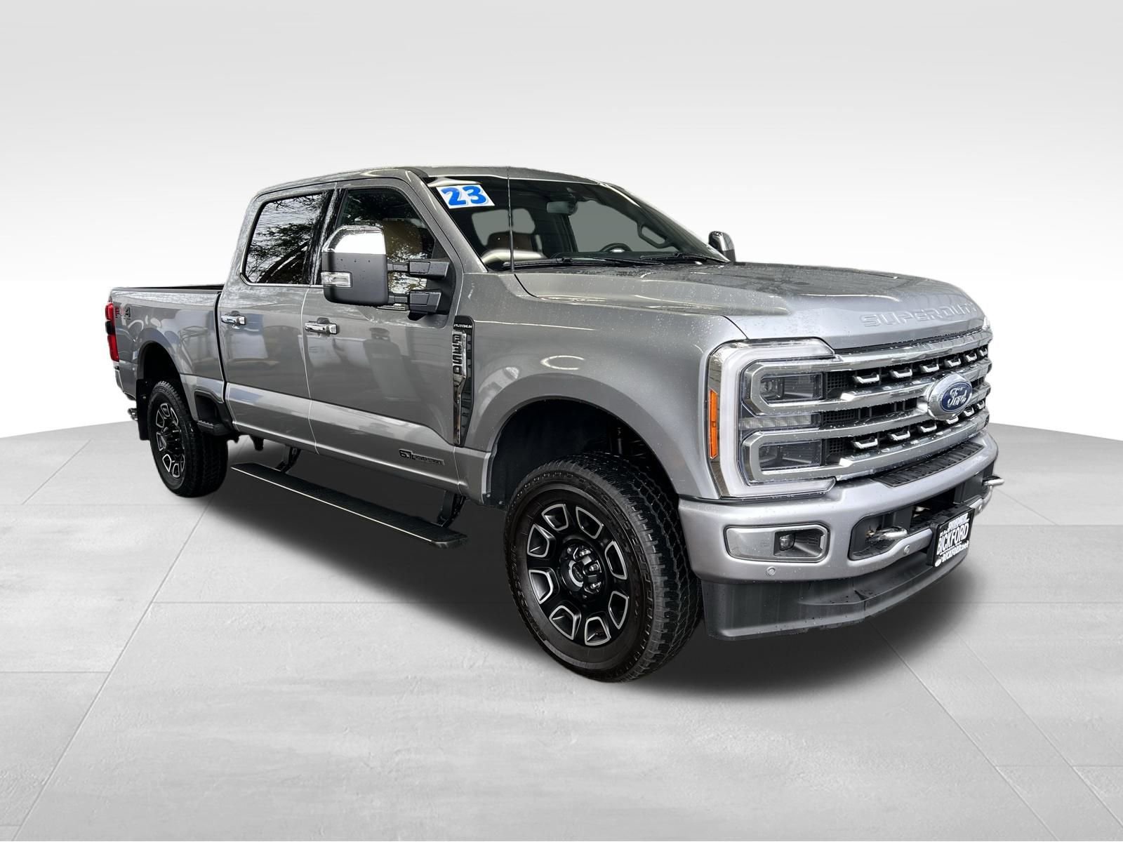 Used 2023 Ford F350 Platinum w/ FX4 Off-Road Package image 3