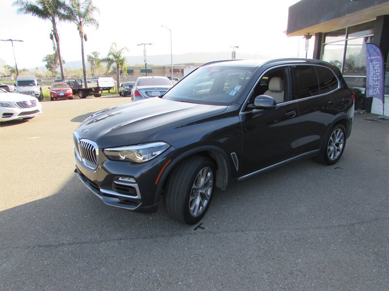 Used 2020 BMW X5 xDrive40i w/ Premium Package AWD/4WD image 2