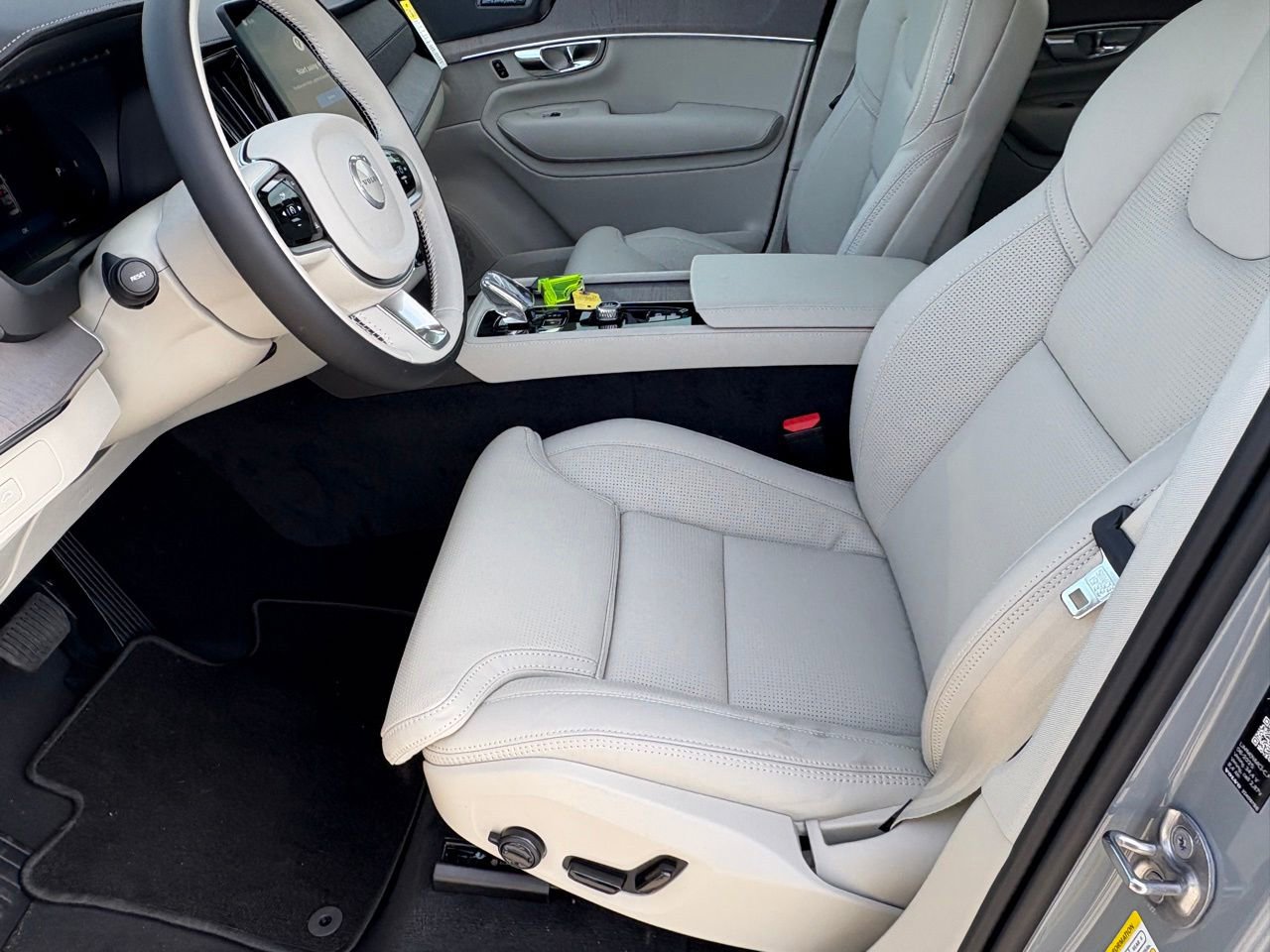 New 2026 Volvo XC90 B6 Ultra AWD/4WD image 18