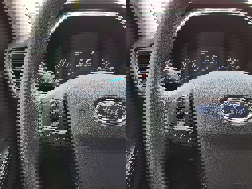 Used 2022 Ford Escape SE image 29