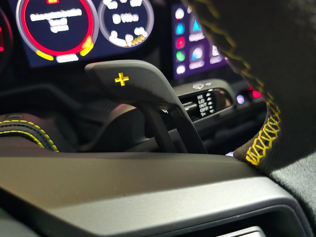 Certified 2025 Porsche 911 GT3 RS RWD image 36