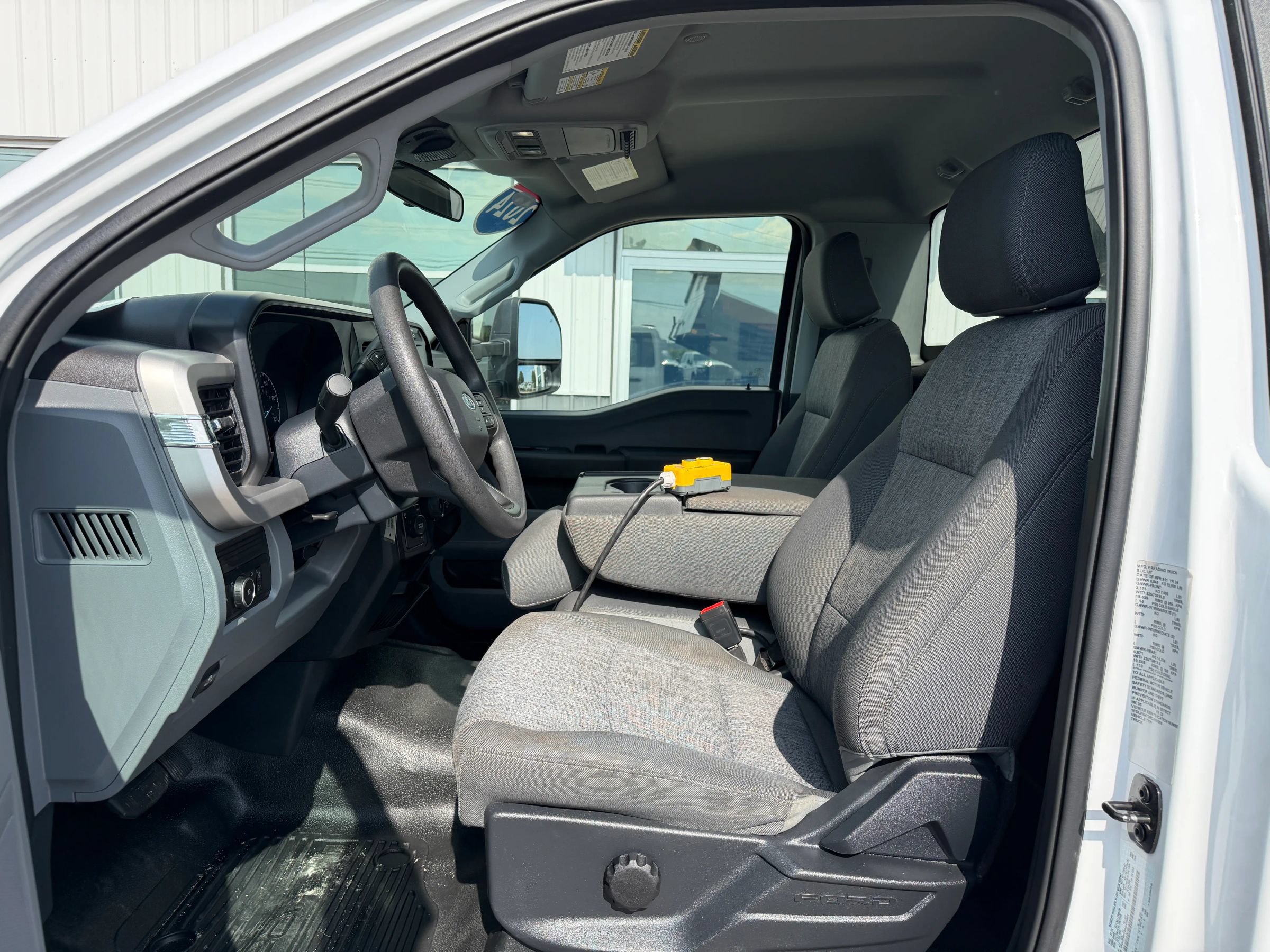 Used 2024 Ford F550 4x4 Regular Cab Super Duty image 15