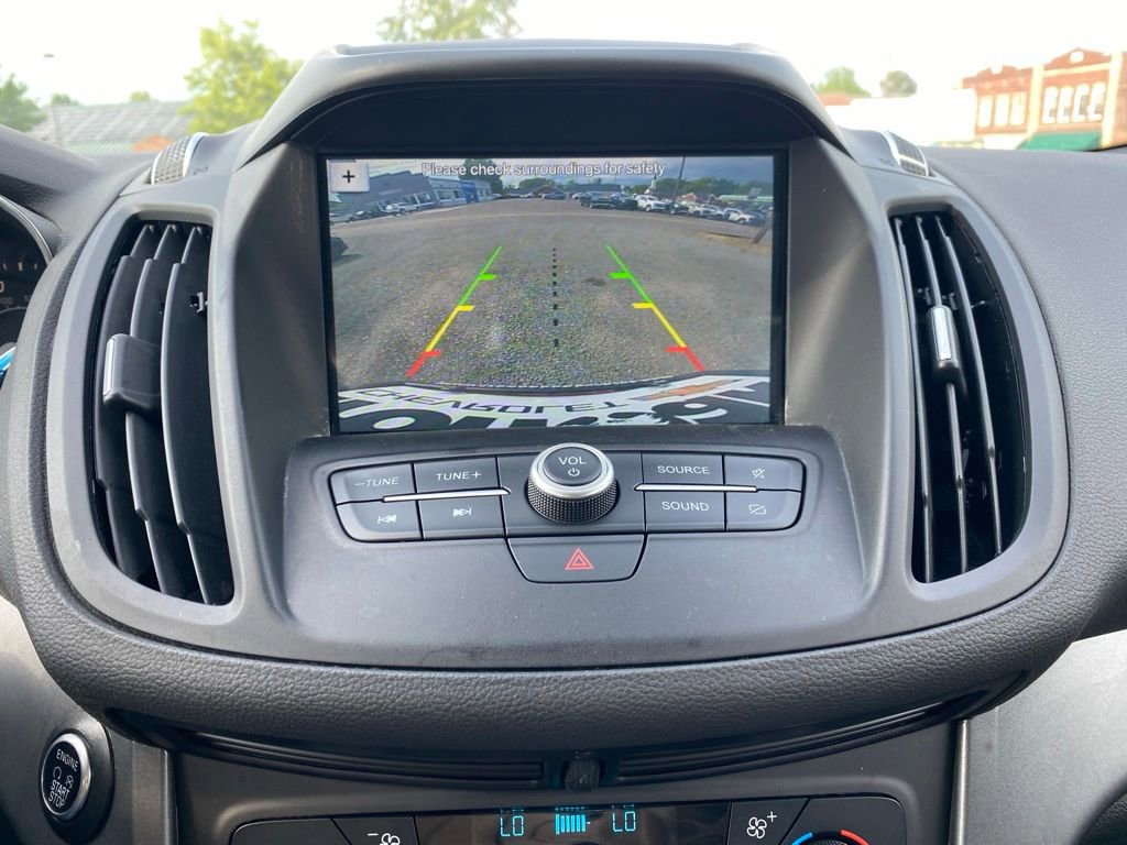 Used 2019 Ford Escape SE FWD image 14