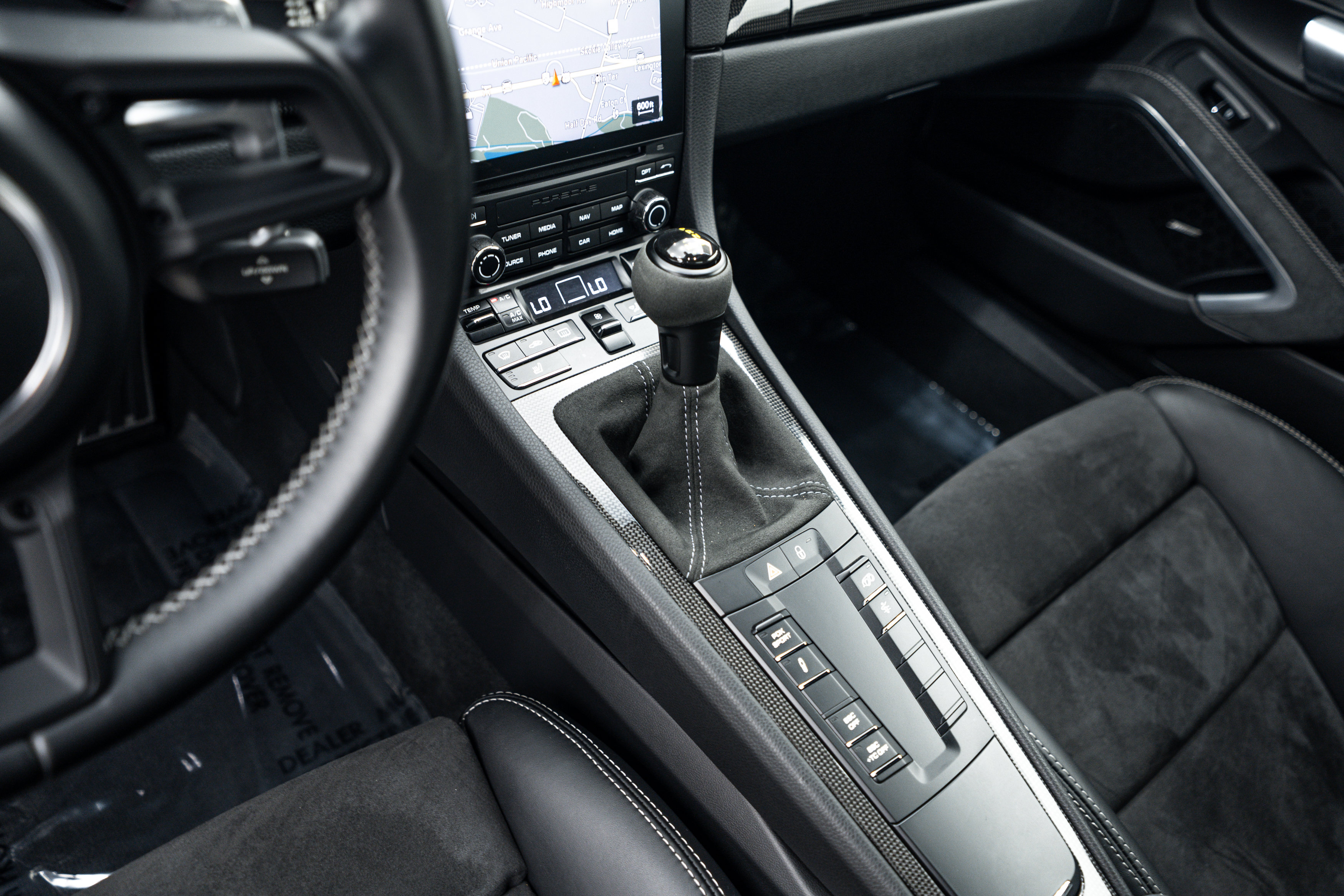 Certified 2018 Porsche 911 GT3 RWD image 17
