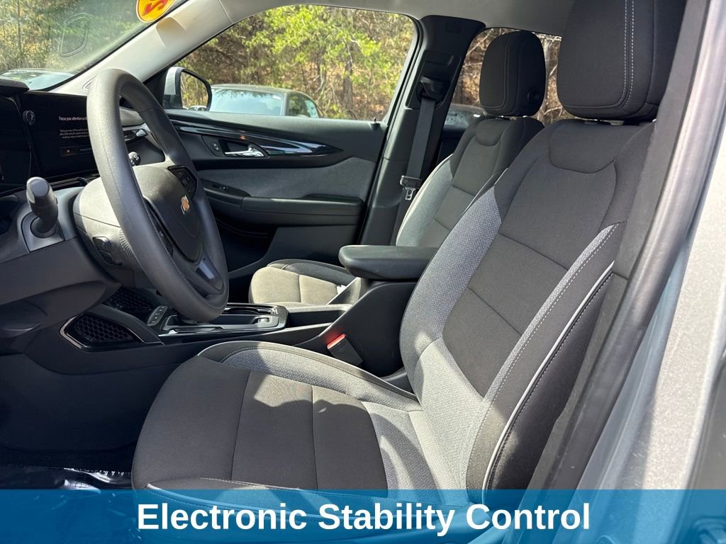 Used 2025 Chevrolet TrailBlazer LT image 12