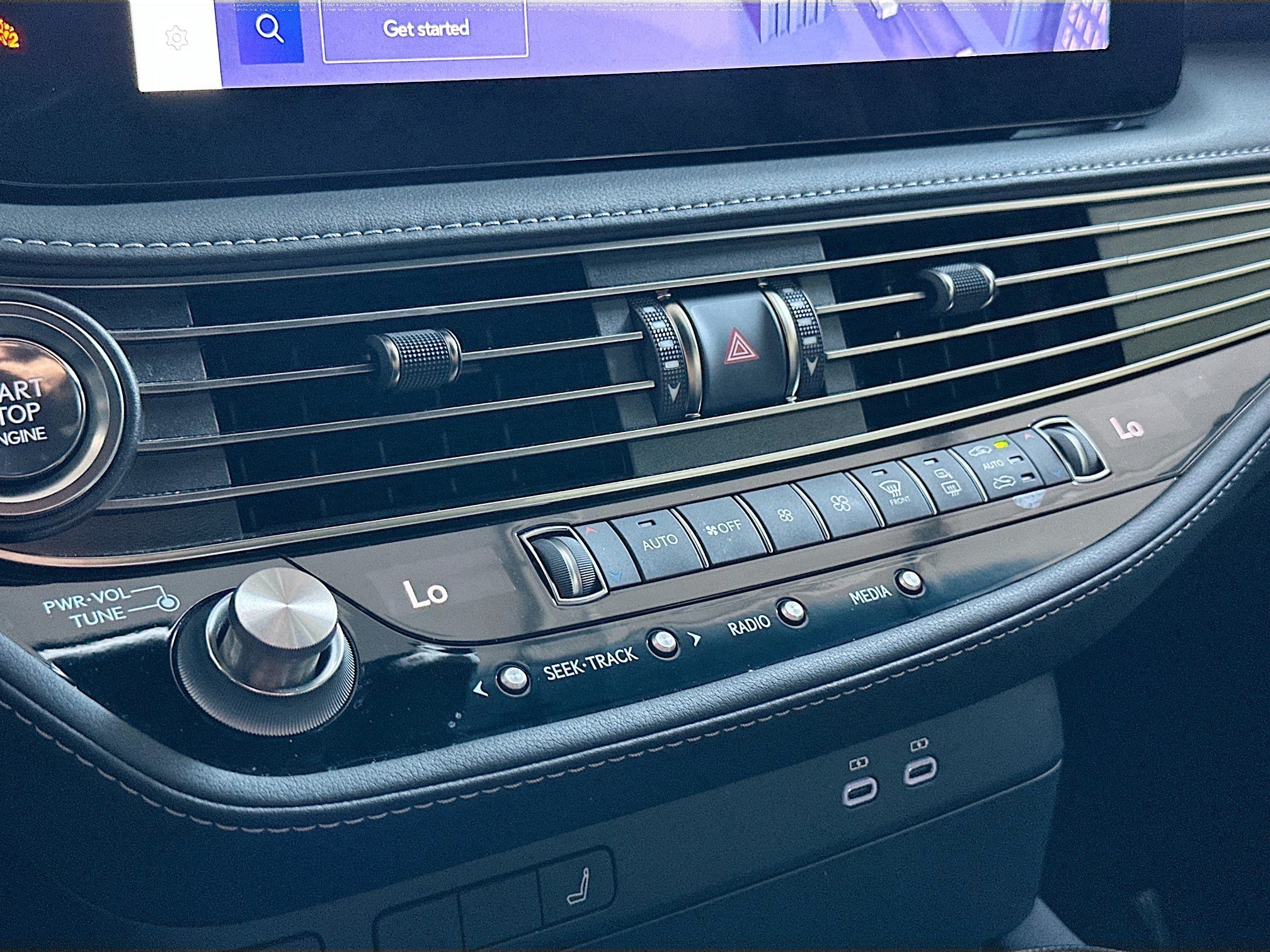 Used 2023 Lexus LS 500 w/ Accessory Package (Z2) RWD image 14